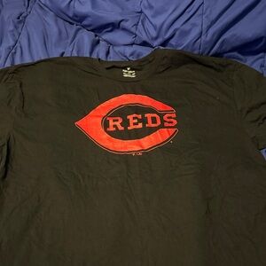 Fanatics Black and Red Reds Logo Tee